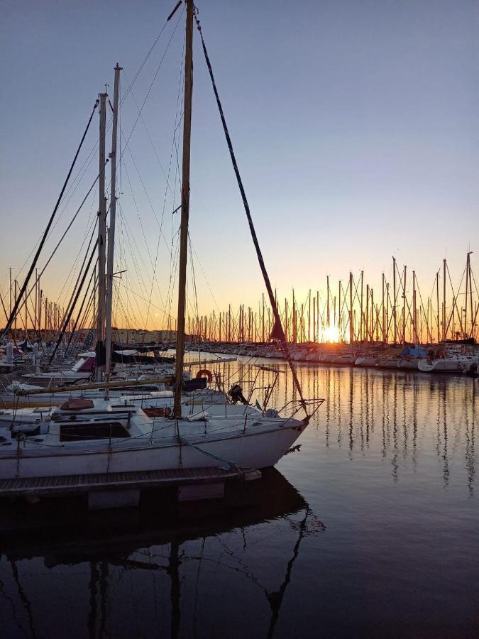Le Clin D'Oeil Sur Le Port. Apartamento Gruissan Exterior foto